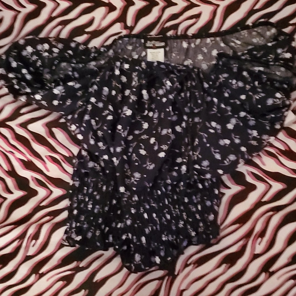 Fashion Magazine floral top